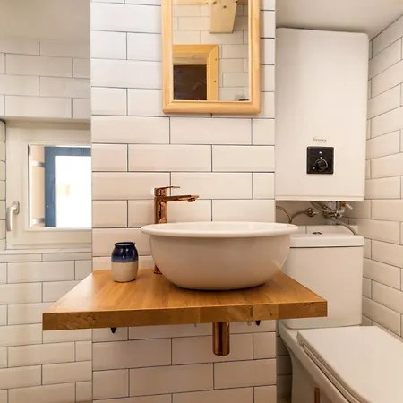 Little House Apartment
