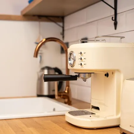 Little House Apartment *